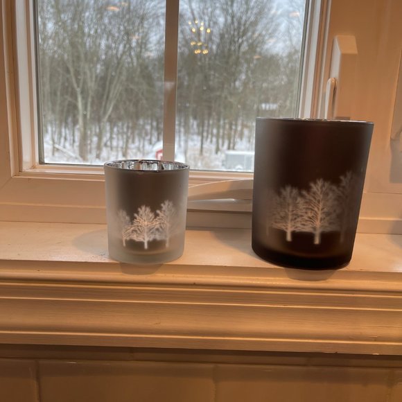 Two's Company Bright and Antique Silver Tree Votives - Set of 4. - Picture 4 of 14